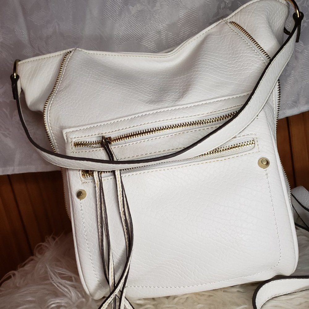 White and Gold Shoulder Bag